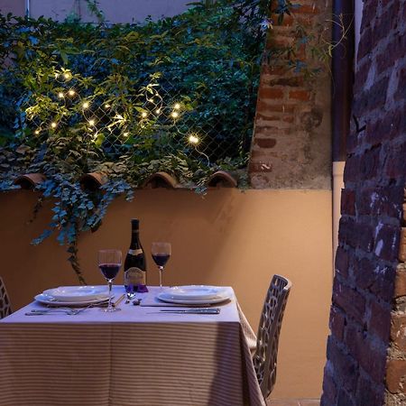 Luxury Suite In The Center I Private Patio & Kitchen 博洛尼亚 外观 照片