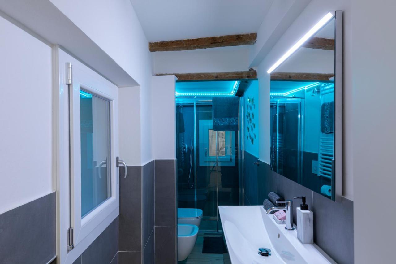 Luxury Suite In The Center I Private Patio & Kitchen 博洛尼亚 外观 照片